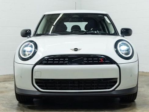 Certified 2025 MINI Cooper S image 7