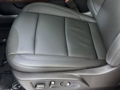 New 2026 GMC Sierra 1500 SLT w/ SLT Premium Package image 19