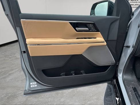 New 2025 GMC Sierra EV Denali AWD/4WD image 23