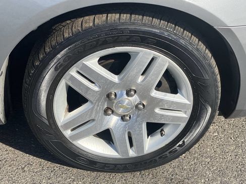 Used 2007 Chevrolet Impala LTZ FWD image 17