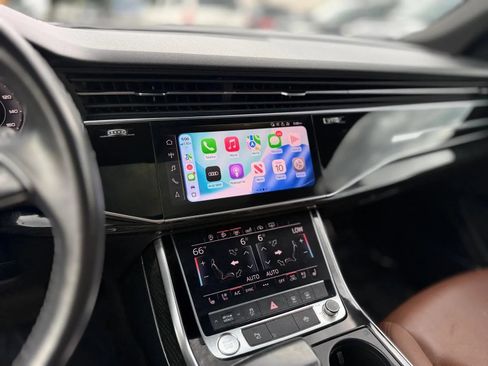 Used 2019 Audi Q8 Premium Plus AWD/4WD image 19