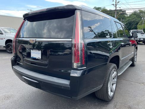 Used 2016 Cadillac Escalade ESV Luxury AWD/4WD image 5