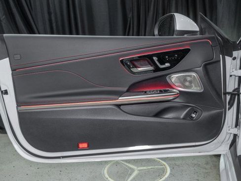 Certified 2025 Mercedes-Benz CLE 53 AMG 4MATIC Cabriolet image 10