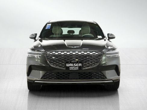 Used 2023 Genesis Electrified GV70 AWD/4WD image 8
