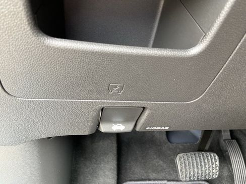 Used 2026 Chevrolet TrailBlazer LT FWD image 46