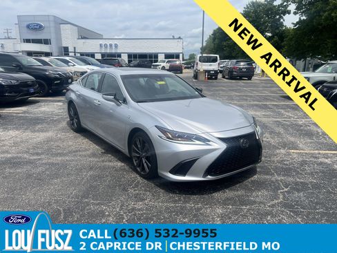 Used 2019 Lexus ES 350 F Sport w/ Accessory Package FWD image 1