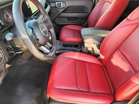Used 2024 Jeep Wrangler Unlimited Rubicon 392 AWD/4WD image 5