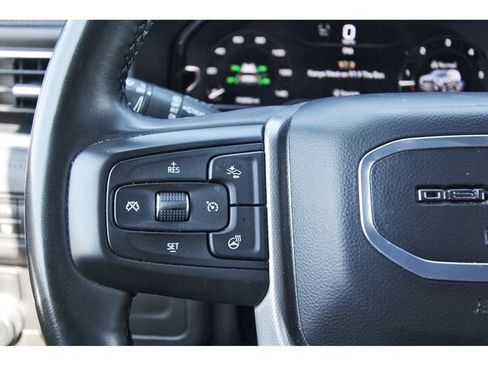 Used 2024 GMC Yukon Denali RWD image 16