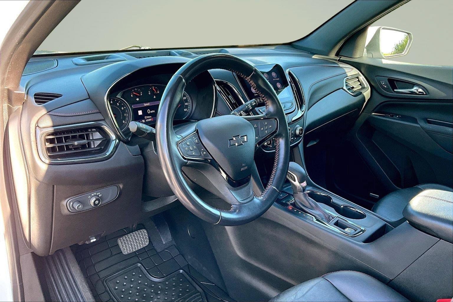 Used 2022 Chevrolet Equinox RS w/ RS Leather Package AWD/4WD image 15