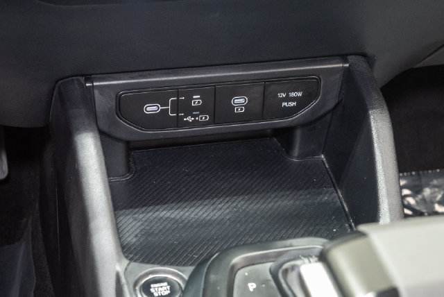 Used 2025 Kia K4 FWD image 19
