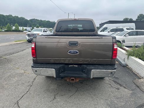 Used 2016 Ford F250 XLT w/ XLT Value Package AWD/4WD image 5