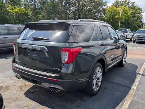 Used 2023 Ford Explorer Platinum w/ Technology Package AWD/4WD image 3