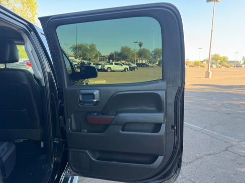 Used 2018 GMC Sierra 1500 SLT w/ SLT Premium Package image 16