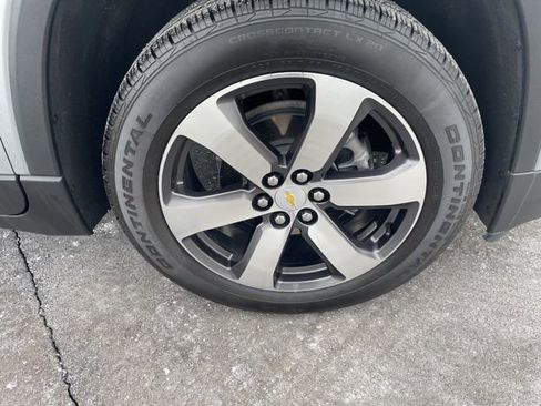 Used 2023 Chevrolet Traverse LT w/ LT Premium Package image 10