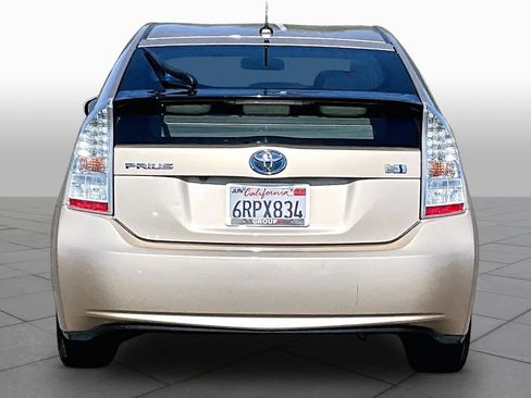 Used 2011 Toyota Prius Three w/ Navigation Pkg FWD image 4