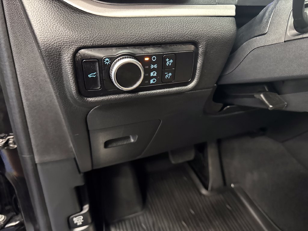 Certified 2023 Ford Explorer XLT AWD/4WD image 32