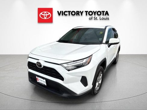 Used 2025 Toyota RAV4 XLE FWD image 7
