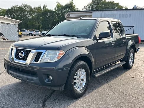 Used 2014 Nissan Frontier SV w/ SV Value Truck Package RWD image 5