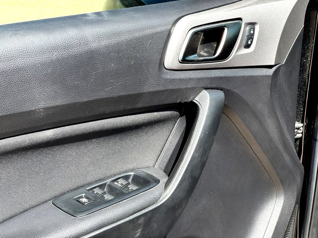 Used 2019 Ford Ranger XLT w/ Equipment Group 302A Luxury RWD image 12
