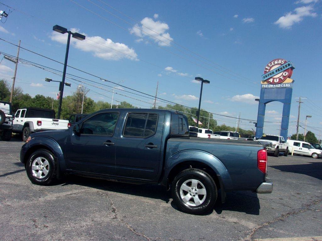 Used 2017 Nissan Frontier SV w/ SV Value Truck Package RWD image 7