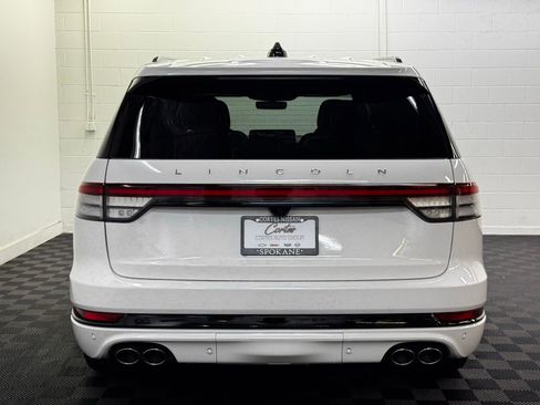 Used 2025 Lincoln Aviator Reserve w/ Equipment Group 201A image 6
