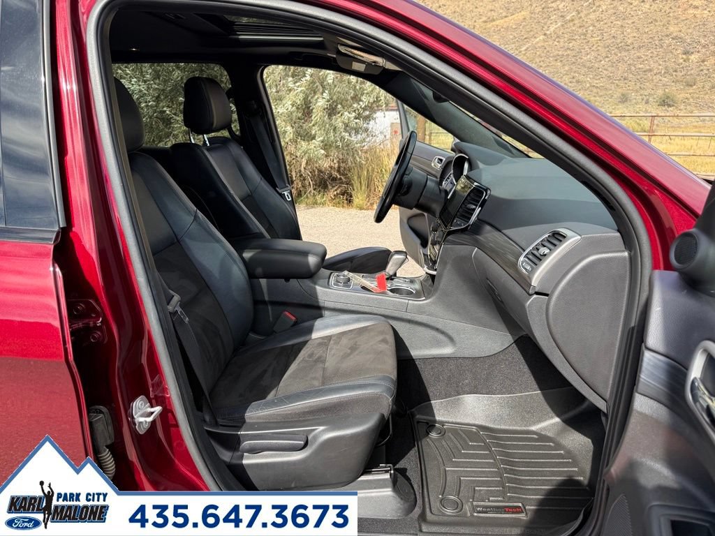 Used 2020 Jeep Grand Cherokee Altitude AWD/4WD image 36