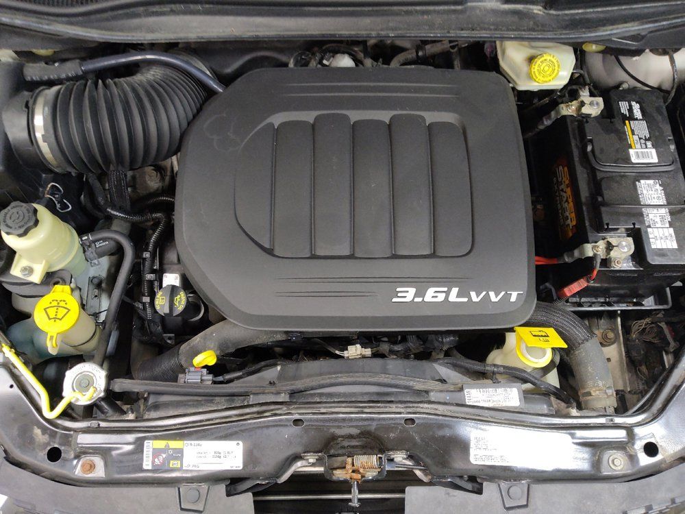 Used 2018 Dodge Grand Caravan SE FWD image 30
