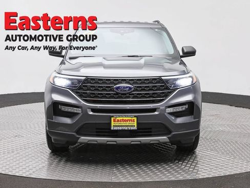 Used 2023 Ford Explorer XLT w/ Equipment Group 202A AWD/4WD image 2