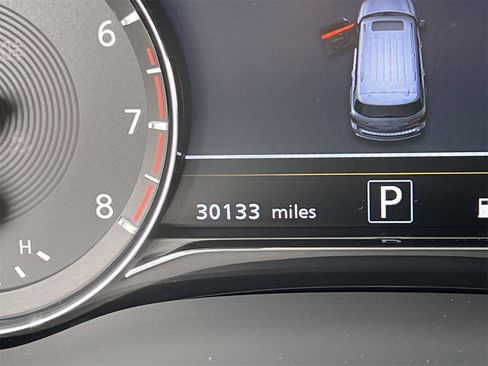 Used 2022 INFINITI QX80 Sensory w/ Cargo Package image 12