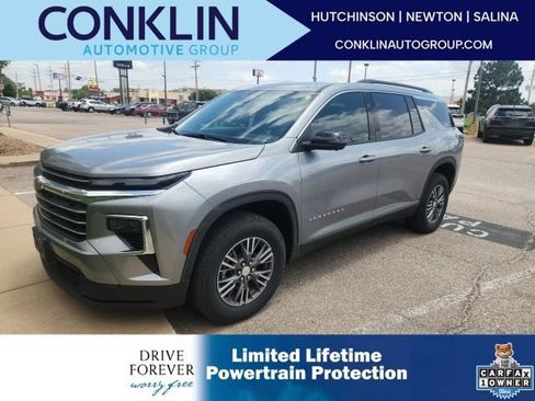 Used 2026 Chevrolet Traverse LT w/ Driver Confidence Package AWD/4WD image 1