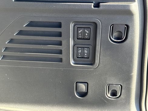 New 2026 GMC Acadia Denali w/ Super Cruise Package image 10