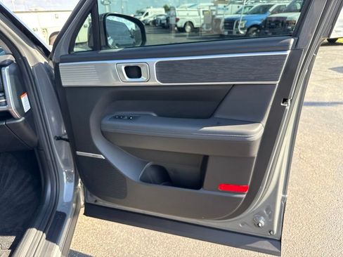 Used 2025 Hyundai Santa Fe Limited AWD/4WD image 38