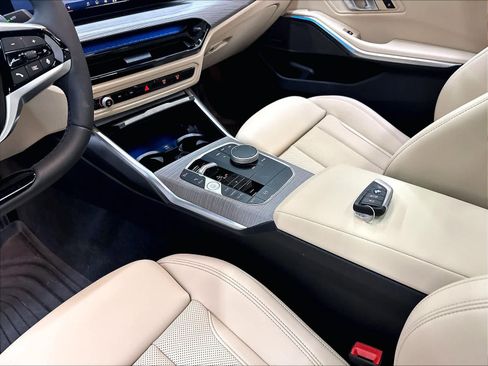 Used 2026 BMW 330i Sedan w/ Premium Package RWD image 19