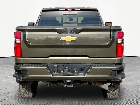 Used 2022 Chevrolet Silverado 2500 High Country w/ Technology Package image 6