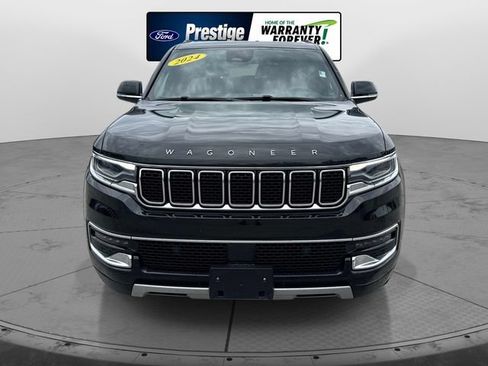 Used 2024 Jeep Wagoneer L Series II w/ Flexible Seating Group RWD image 9