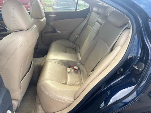 Used 2007 Lexus IS 250 AWD image 11