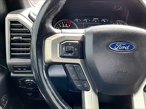 Used 2018 Ford F150 Platinum w/ Equipment Group 701A Luxury image 19