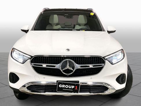 Used 2026 Mercedes-Benz GLC 300 4MATIC image 4