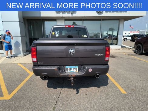 Used 2017 RAM 1500 Express AWD/4WD image 7