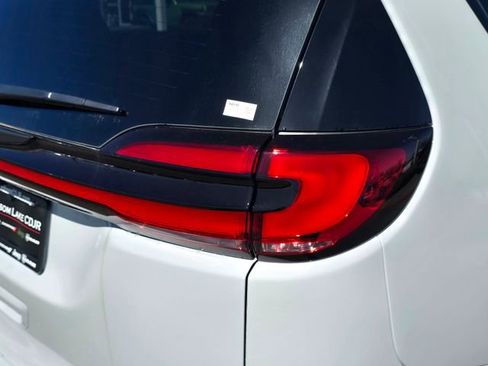 New 2026 Chrysler Pacifica Select w/ S Appearance Package image 30