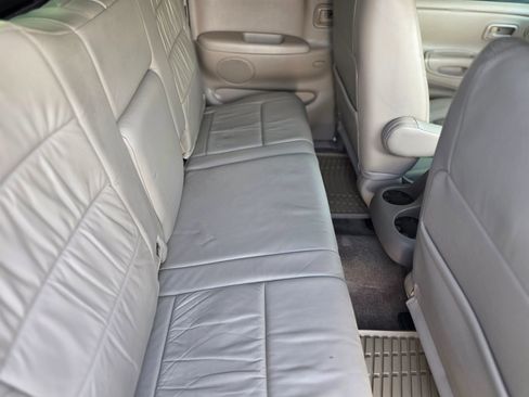 Used 2004 Toyota Tundra Limited w/ Towing Pkg image 18