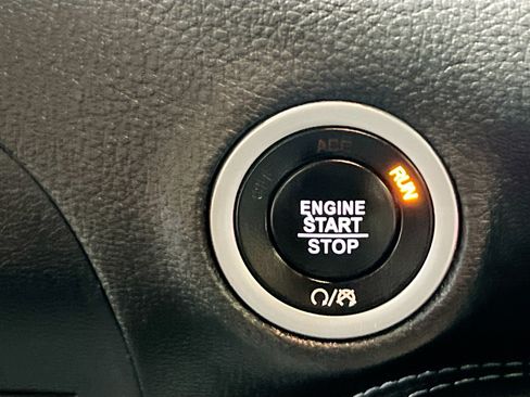 Used 2022 Dodge Challenger R/T RWD image 23