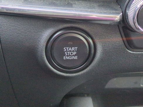 Used 2021 MAZDA MAZDA3 s image 23