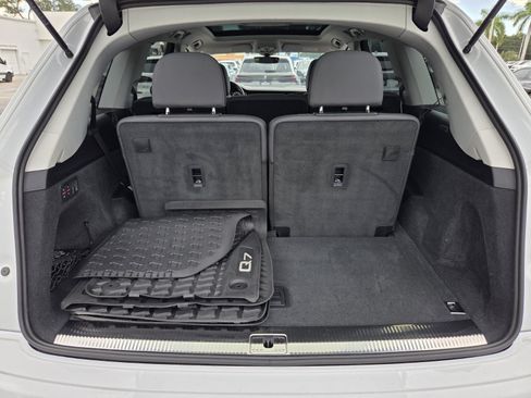 Used 2023 Audi Q7 3.0T Premium Plus AWD/4WD image 15