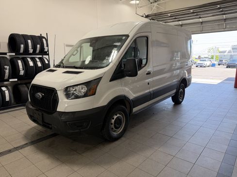 Used 2023 Ford Transit 250 Medium Roof RWD image 3