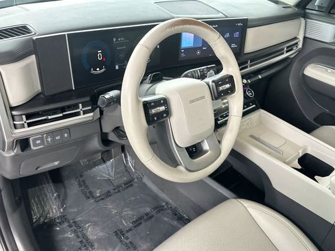 Used 2024 Hyundai Santa Fe SEL FWD image 13