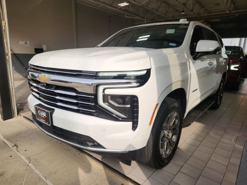 Used 2026 Chevrolet Tahoe LT w/ Comfort Package AWD/4WD image 3