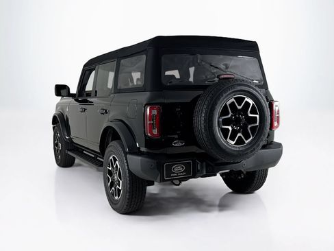Used 2024 Ford Bronco Outer Banks AWD/4WD image 3