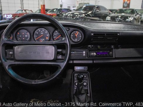 Used 1987 Porsche 911 Carrera image 16
