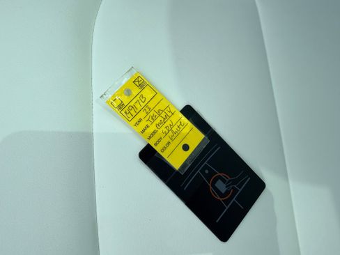 Used 2023 Tesla Model Y Long Range AWD/4WD image 22